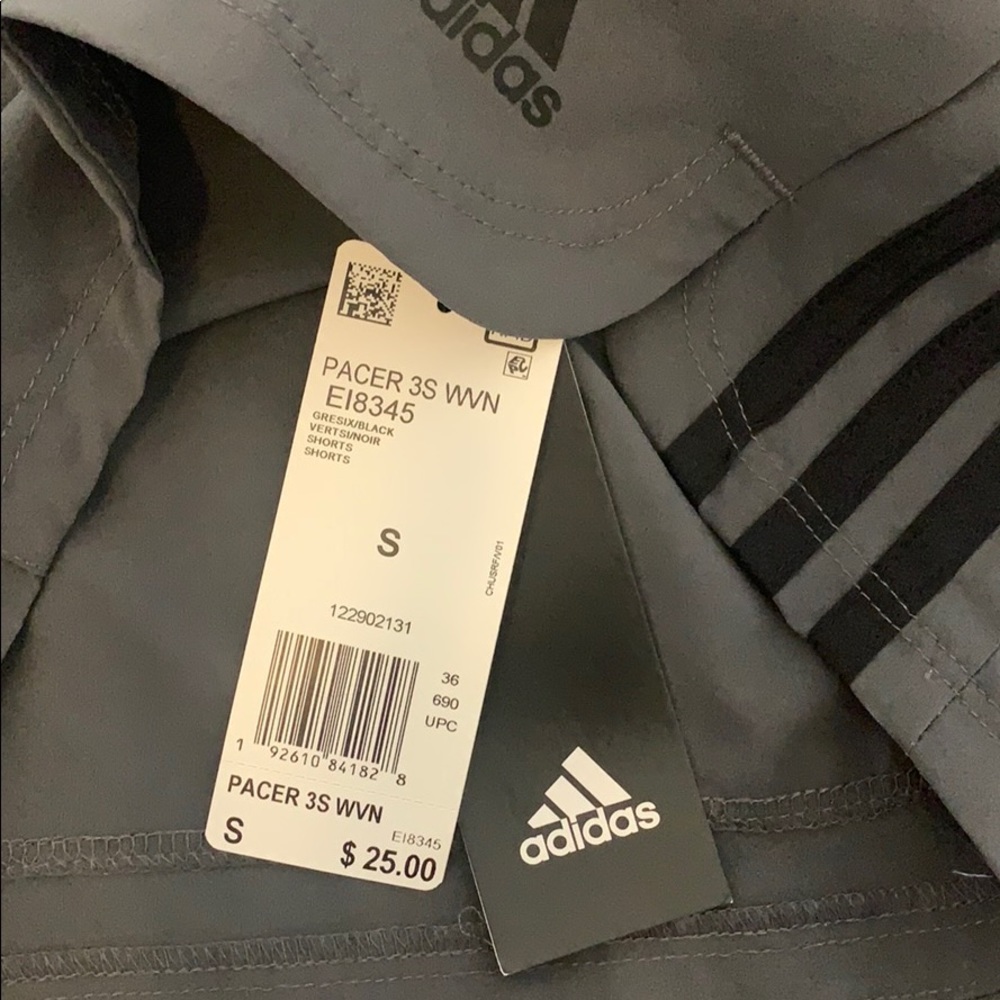 Pacer 3s Adidas shorts size small - Picture 3 of 3